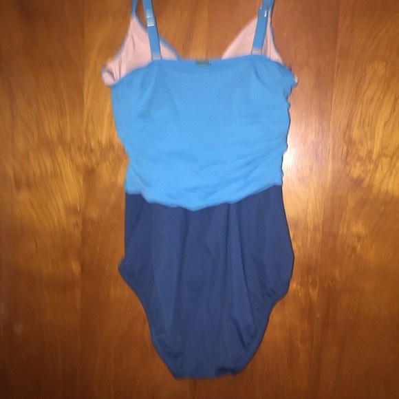 lands end two tone one piece swimsuit bathing suit size 6 - Picture 2 of 3